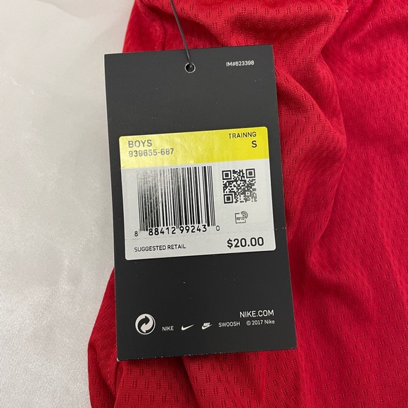 NWT Nike Boys Trophy Training Short Size S - Picture 6 of 6